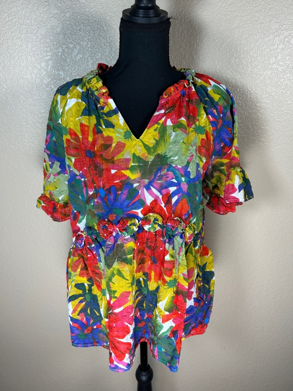Gigiio Floral V-Neck Tunic Top Size M Multicolor Long Sleeve Boho Blouse